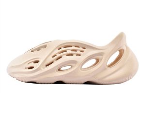 Kanye Yeezy Foam Runner Sand