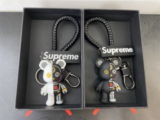 Supreme "violent bear" charm（Gift Box）