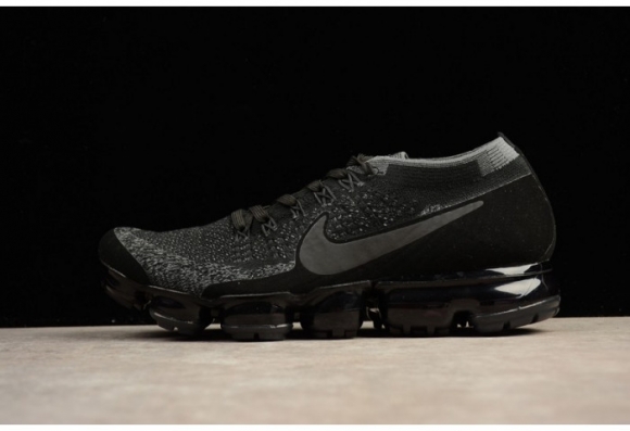 Nikelab Air Vapormax Flyknit "Triple Black" - 899473 003