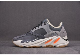 adidas Yeezy Boost 700 Magnet Fv9922