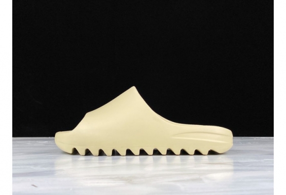 ADIDAS YEEZY SLIDE bone FW6345