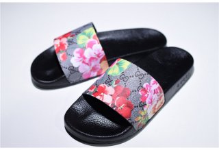 Gucc* Sandal4