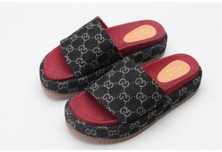 Gucc* Sandal75