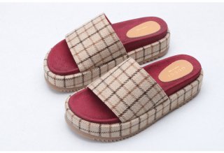 Gucc* Sandal80