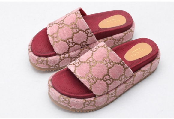 Gucc* Sandal83