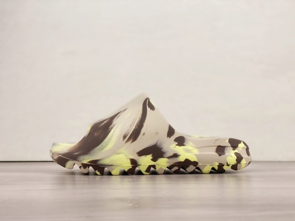 Kanye West x Adidas Yeezy Slide"Bone" FZ5899（Pattern random）